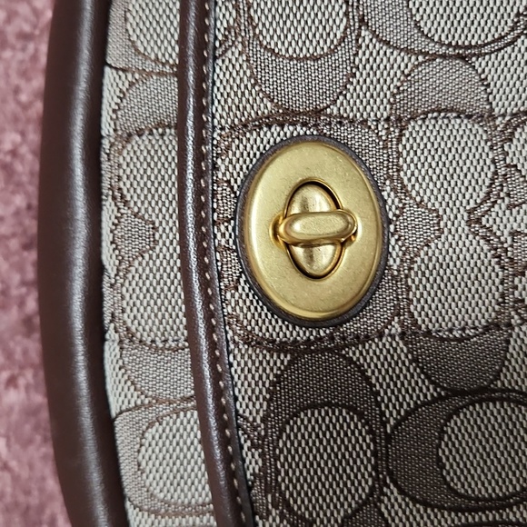 Coach camera bag - Picture 8 of 11